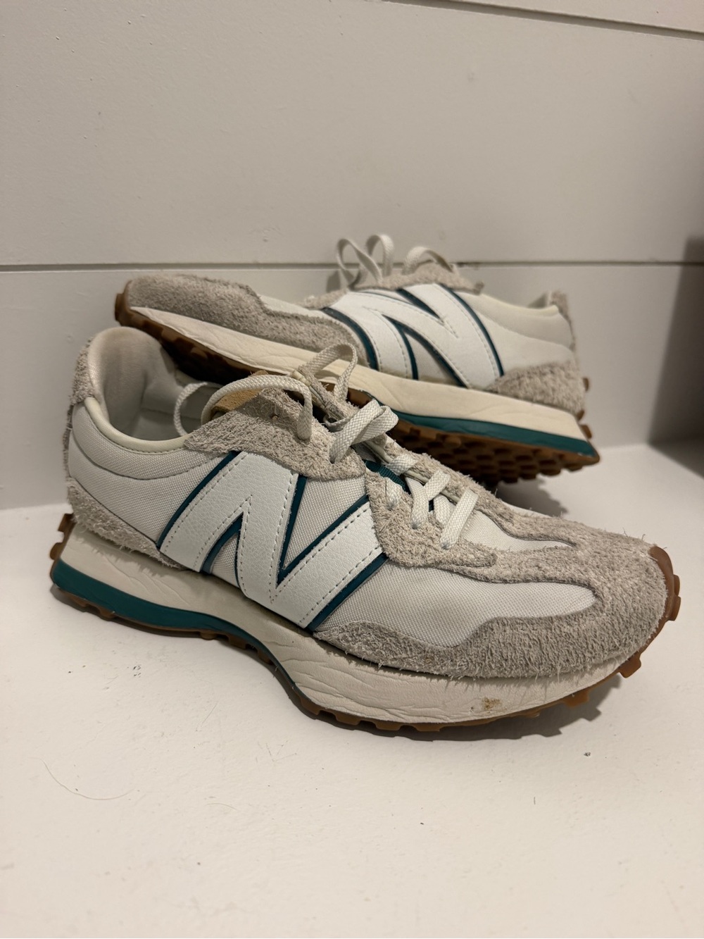 [8] New Balance 327 White with Green Accent Suede Sneakers